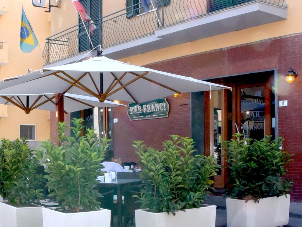 Albergo La Perla 오르베텔로 외부 사진